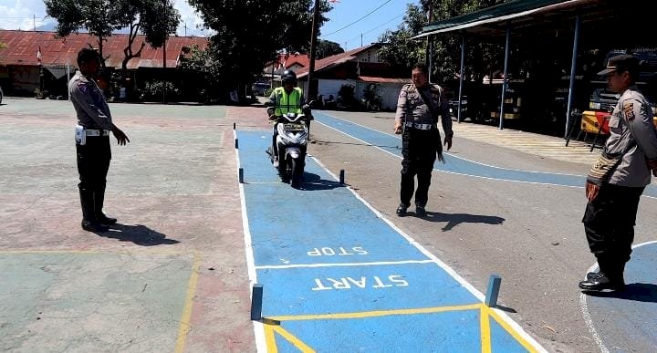 Satlantas Polres Ende Berlakukan Lintasan Baru Ujin Praktek SIM C