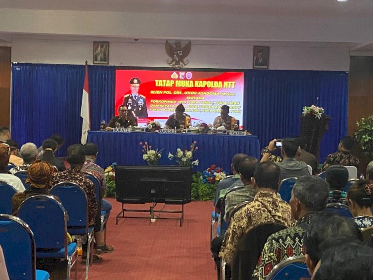 Kapolda NTT Rangkul Semua Forkopimda dan Elemen Masyarakat Saat Kegiatan Tatap Muka di Aula Garuda Kantor Bupati Ende