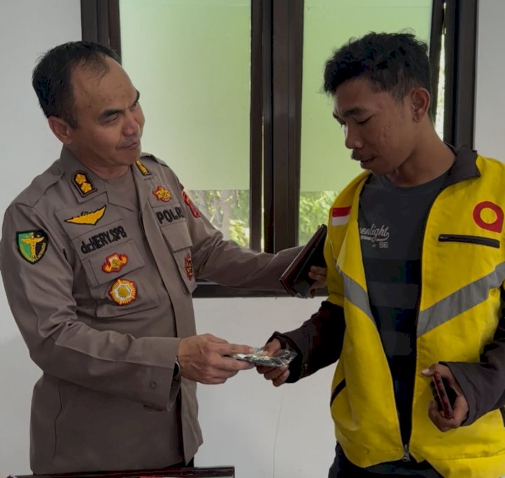 Polda NTT Gelar Pemeriksaan Kesehatan Gratis untuk Pengemudi Ojek Daring dalam Rangka Hari Bhayangkara ke-79