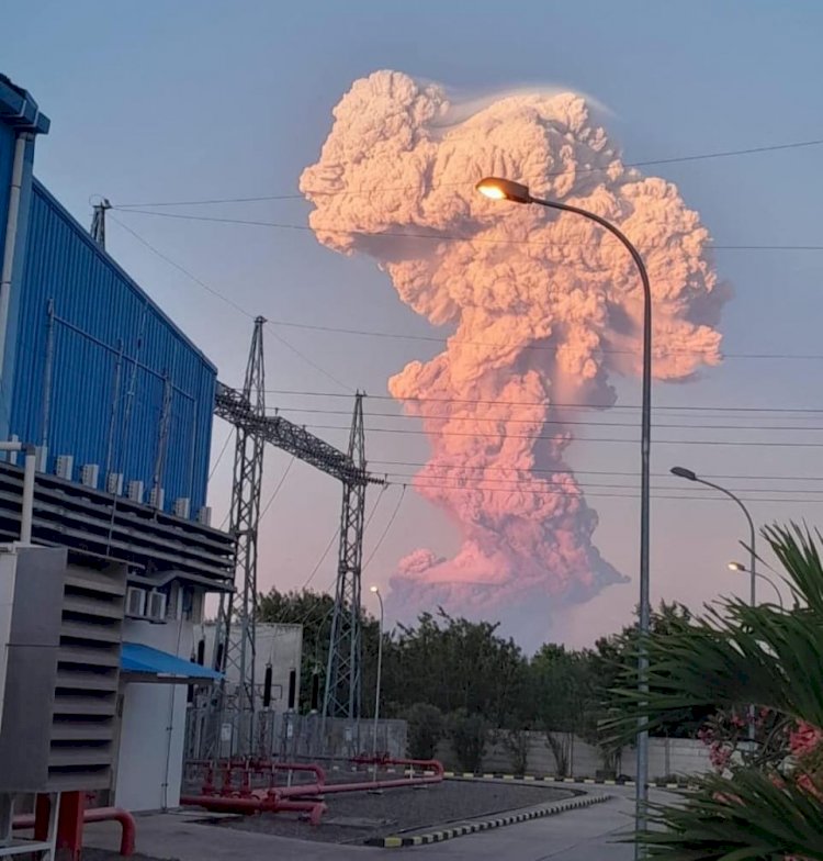 Gunung Lewotobi Laki-laki Erupsi, Polda NTT Imbau Masyarakat Tingkatkan Kewaspadaan