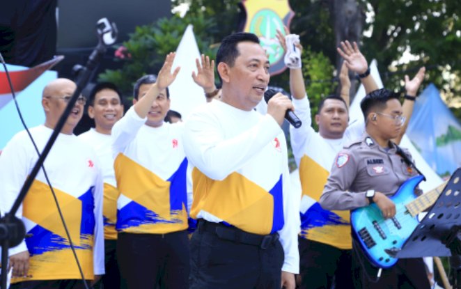 Kapolri Hadiri CFD Bhayangkara Sport Day, Sapa Warga di Bundaran HI