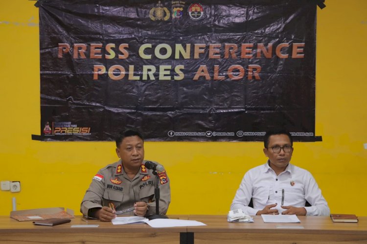 Kapolres Alor Pimpin Kongerensi Pers Ungkap Kasus Dugaan Perdagangan Orang Berkedok Perekrutan Tenaga Kerja ke Morewali