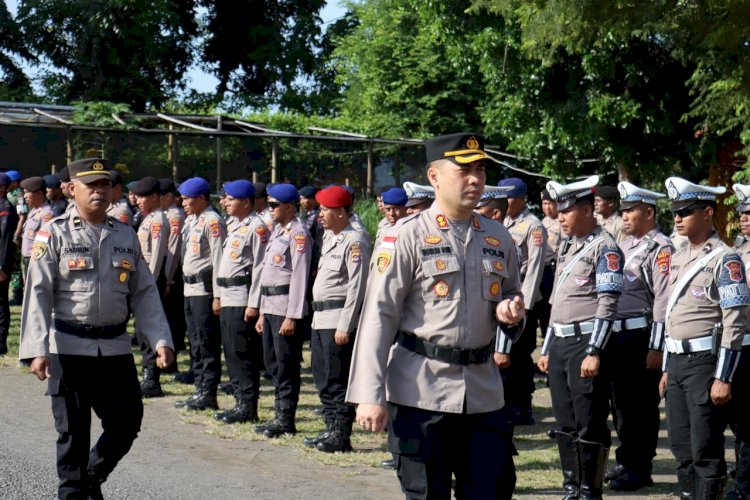 Apel Gelar Pasukan, Ratusan Personel Gabungan Siap Sukseskan Pesta Akbar Sepakbola ETMC XXXIV 2025 di Ende