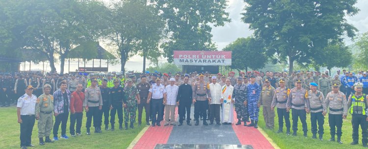 Sambut Tahun Baru 2026, Polres Ende Gelar Apel Pasukan: Perayaan Tahun Baru Berbalut Empati dan Doa Bersama Lintas Agama
