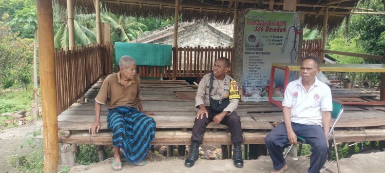 Hadir di Tengah Warga, Bhabinkamtibmas Roworena Perkuat Sinergi Jaga Kamtibmas