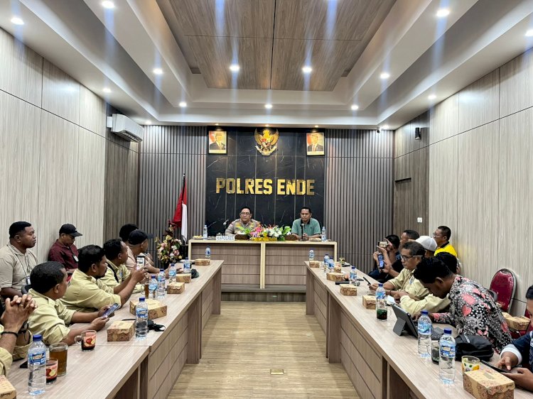 Perkuat Sinergi Lewat Sulaturahmi, Kapolres Ende Ajak Insan Pers Jaga Kondusifitas Daerah Melalui Informasi