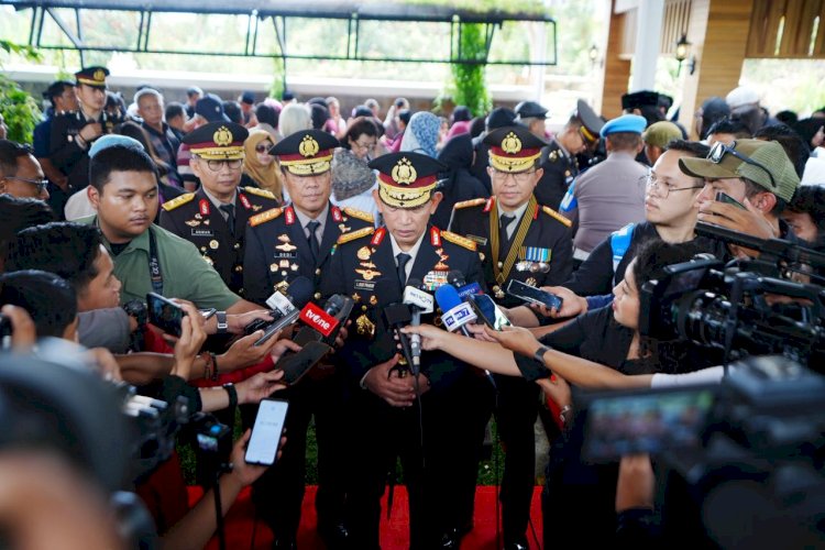 Hadiri Pemakaman, Kapolri: Pesan Eyang Meri Jadi Inspirasi dan Semangat Keluarga Besar Polri