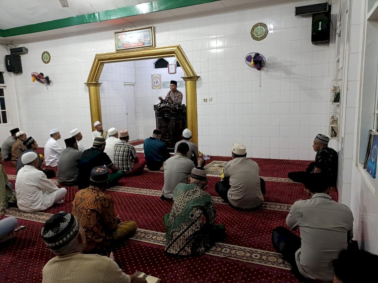 Sejukkan Suasana Ramadhan, Polres Ende Gelar Program Quick Wins Presisi di Masjid An-Nur