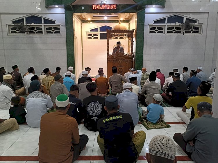 Polres Ende Hadir di Masjid Ar-Rahman Ippi: Pererat Silaturahmi, Titip Pesan Kamtibmas di Bulan  Suci