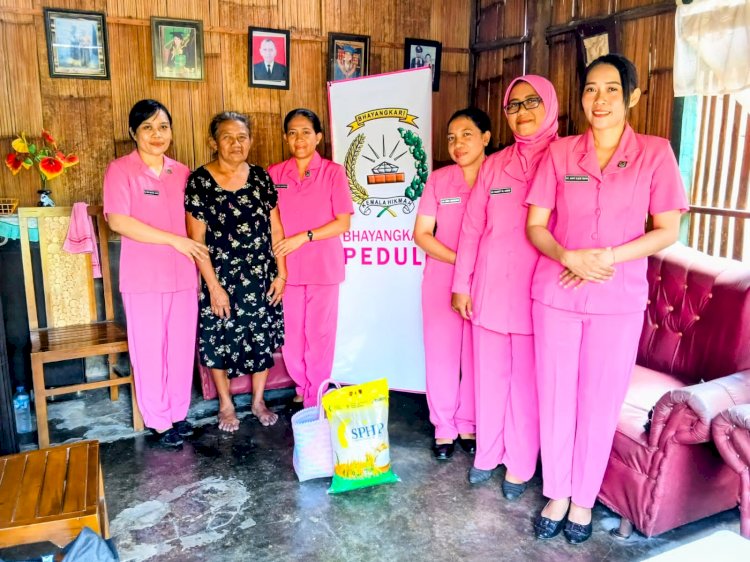 Bhayangkari Ranting Ndona Merajut Silaturahmi Bersama Purnawirawan dan Warakawuri