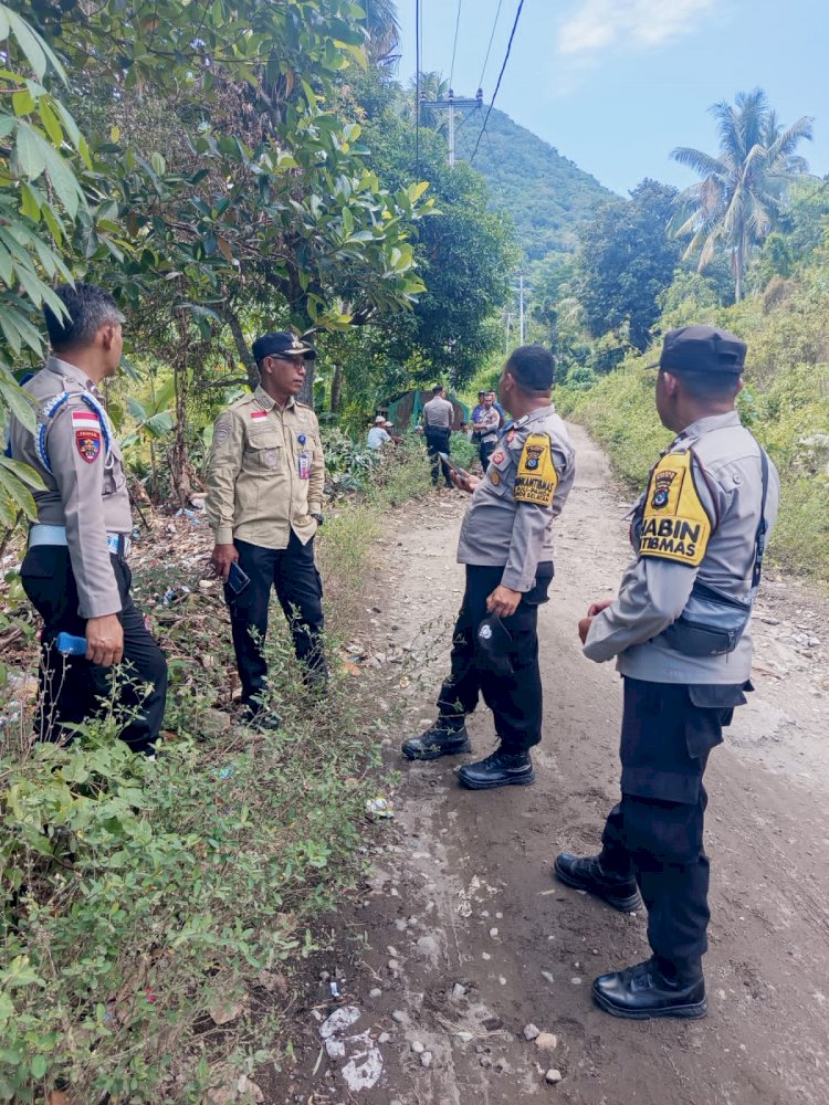 Personel Polres Ende Polda NTT Amankan Jalanya Proses Constatering Gugat Waris di Rukun Lima