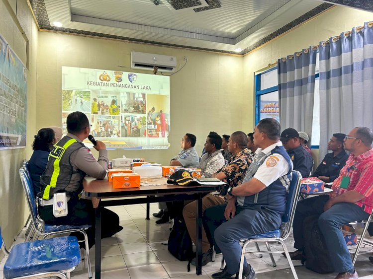 Sinergi Lintas Sektor, Satlantas Polres Ende Polda NTT Bersama Forum LLAJ Gelar Rapat Koordinasi Tekan Angka Kecelakaan