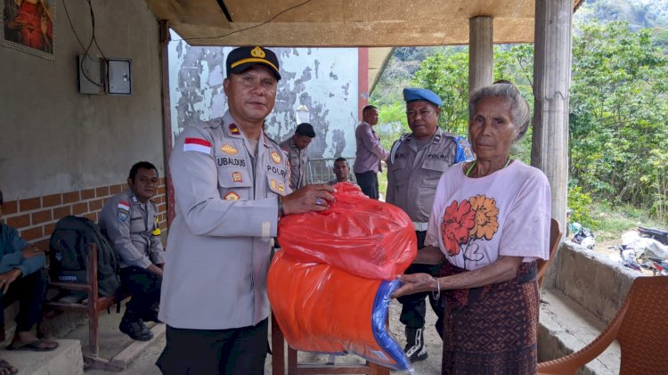 Polres Ende dan Pemda Salurkan Bantuan Utama untuk Warga Terdampak Gempa di Likanaka Wolowaru