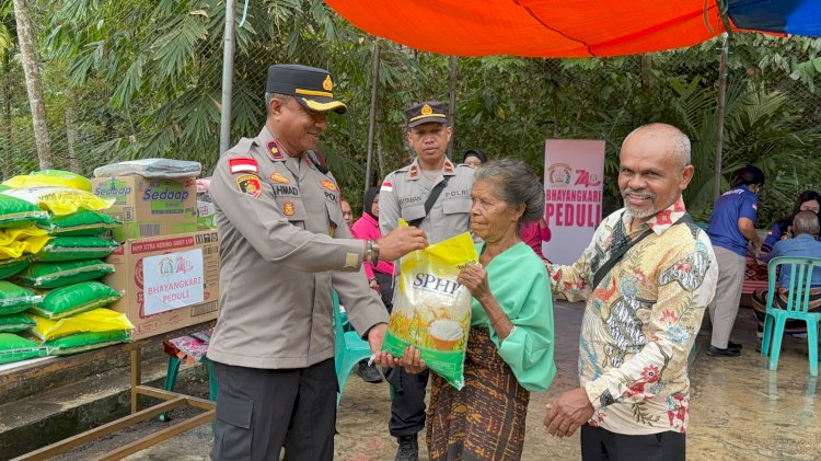 Bantuan Sosial Ibu Ketua Umum Bhayangkari Terus di Salurkan dan Layanan Kesehatan Bagi Korban Gempa di Tiwu Tewa Ende