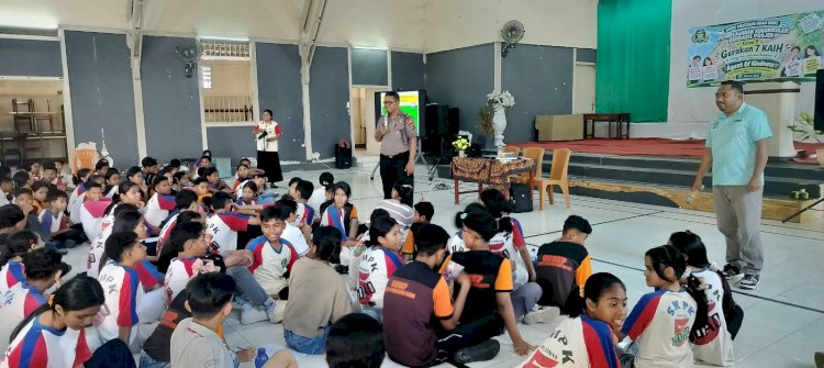 Satbinmas Polres Ende Polda NTT Gelar Sosialisasi Sekolah Aman Nyaman dan Disiplin di SMPK Frateran Ndao