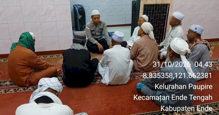 Polsek Ende Gelar Subuh Keliling di Masjid Al-Furqan: Pererat Silaturahmi Sekaligus Sampaikan Pesan Kamtibmas