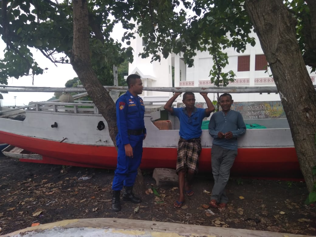 Sat Polairud Polres Ende Sambangi Masyarakat Pesisir