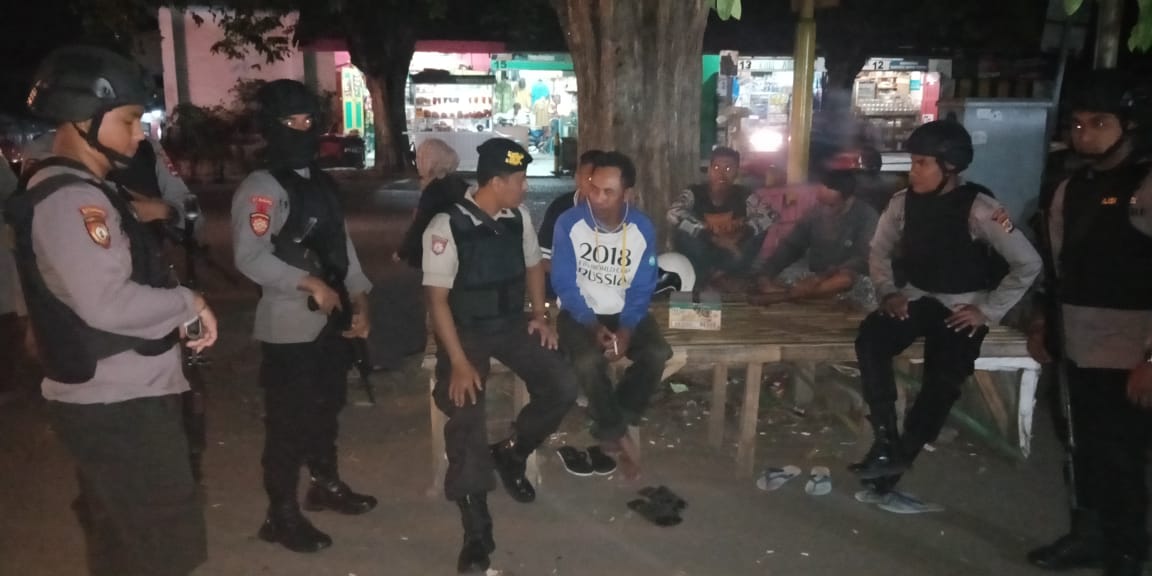 Antisipasi Kejahatan Di Malam Hari, Dalmas Polres Ende Laksanakan Patroli K2YD