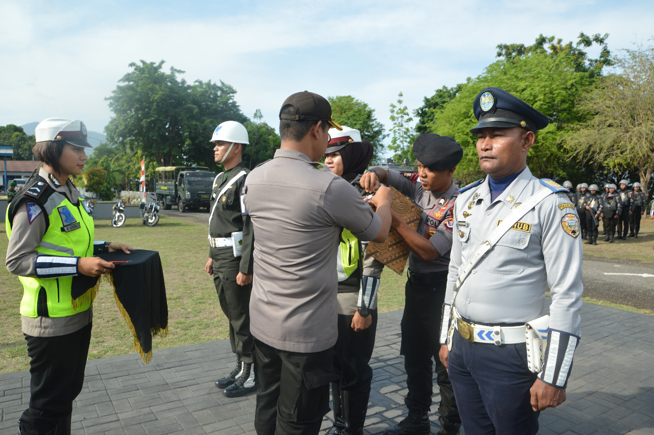 Kapolres Ende Pimpin Apel Gelar Pasukan Operasi Lilin Turangga 2019