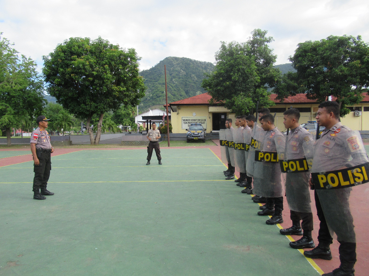 Tingkatkan Kemampuan, Satuan Sabhara Polres Ende Latihan Dalmas